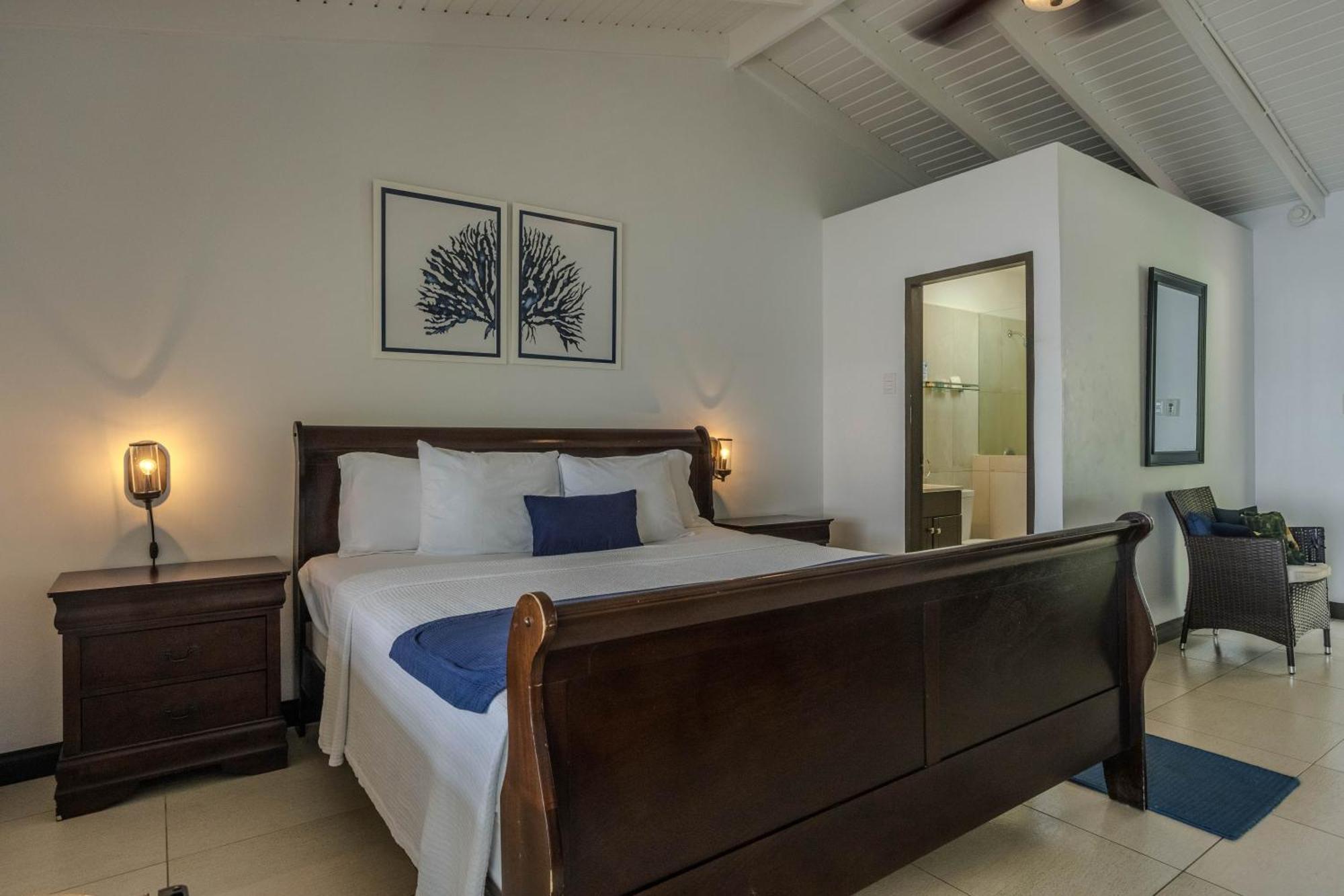 Blue Waters Inn Speyside Εξωτερικό φωτογραφία