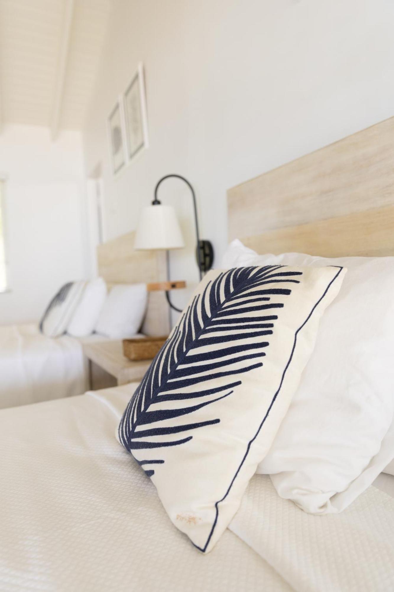 Blue Waters Inn Speyside Εξωτερικό φωτογραφία