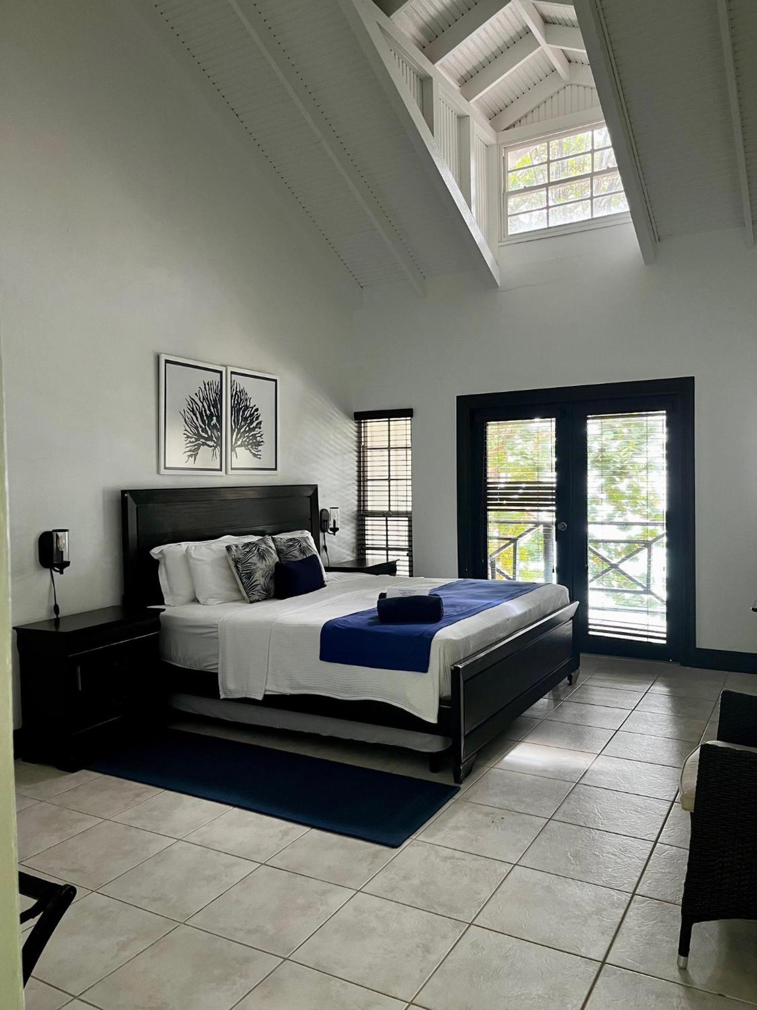 Blue Waters Inn Speyside Εξωτερικό φωτογραφία