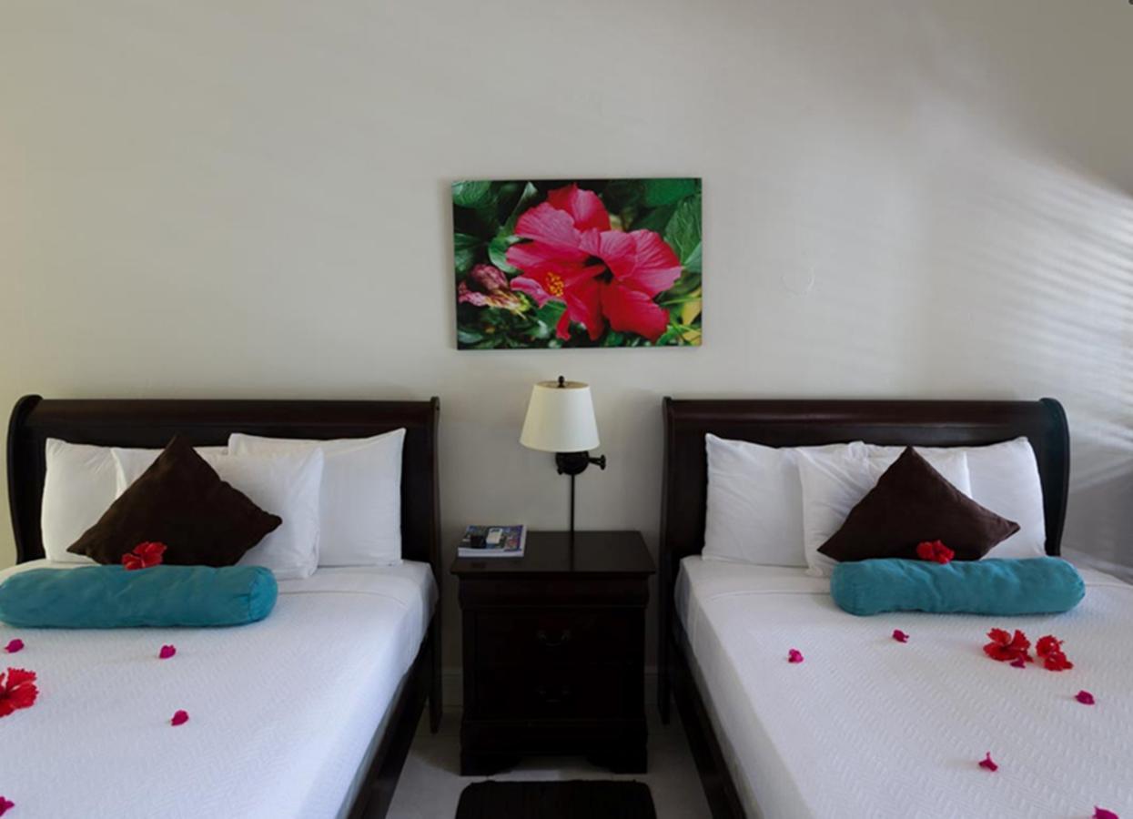 Blue Waters Inn Speyside Εξωτερικό φωτογραφία